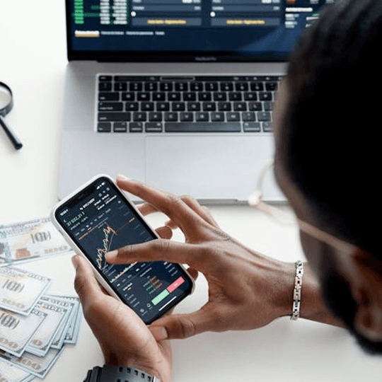 Asteria Evotrix - 暗号通貨の専門家チーム